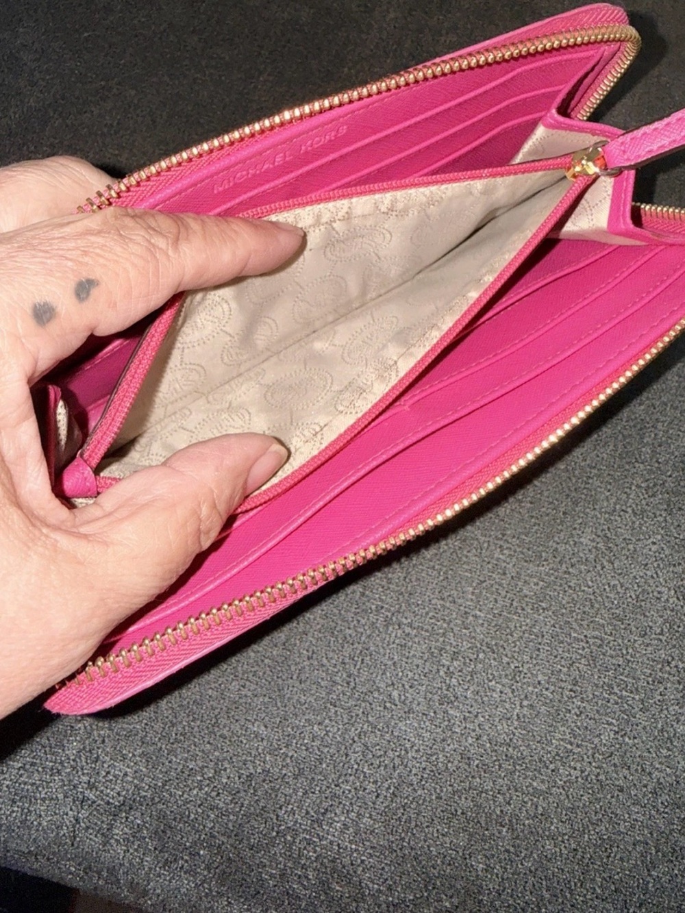 Michael Kors Hot Pink Bedford Ostrich Embossed Zip Wallet with Gold Plaque - Picture 7 of 9